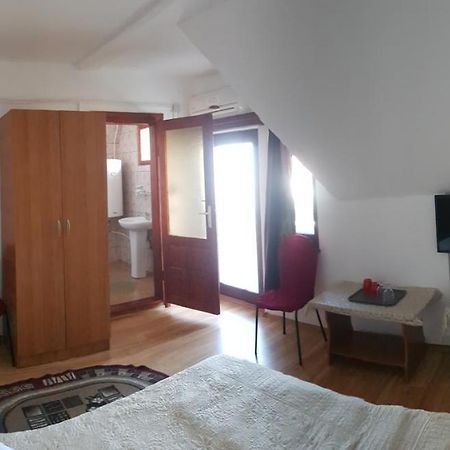 Casa Maxim Hotell Sulina Exteriör bild