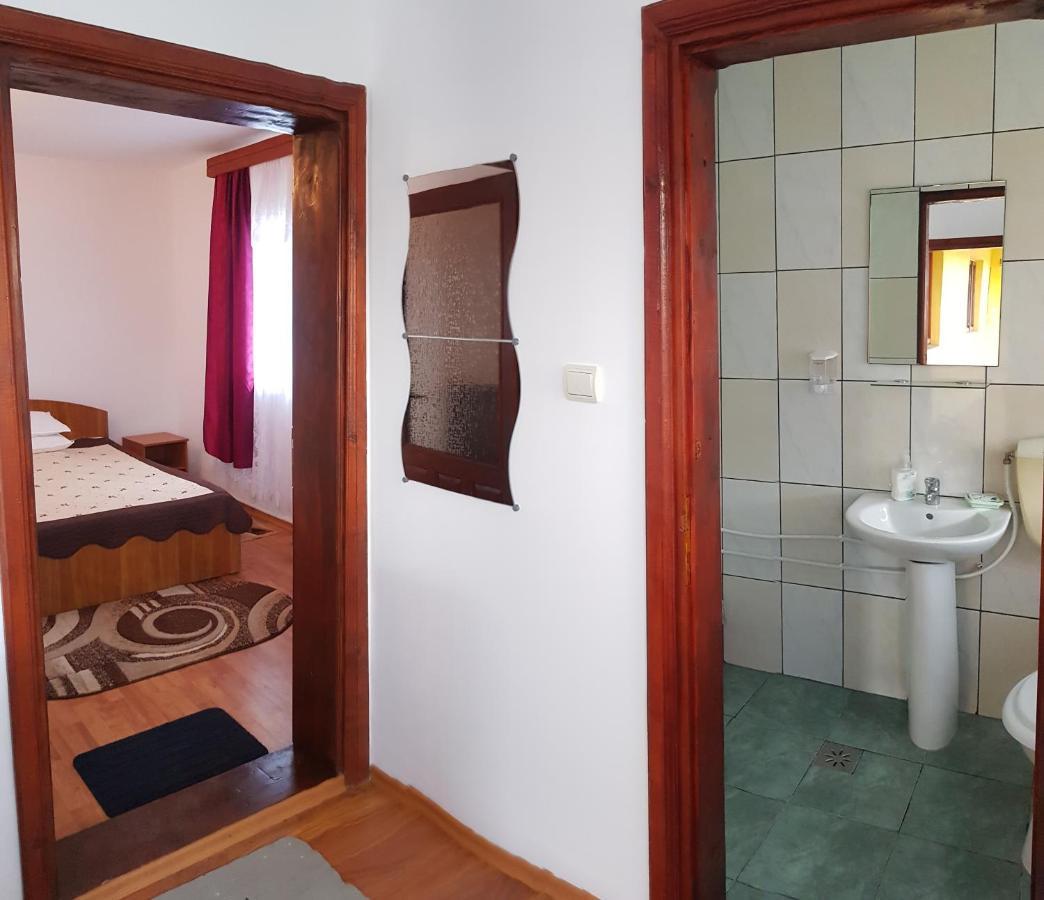 Casa Maxim Hotell Sulina Exteriör bild
