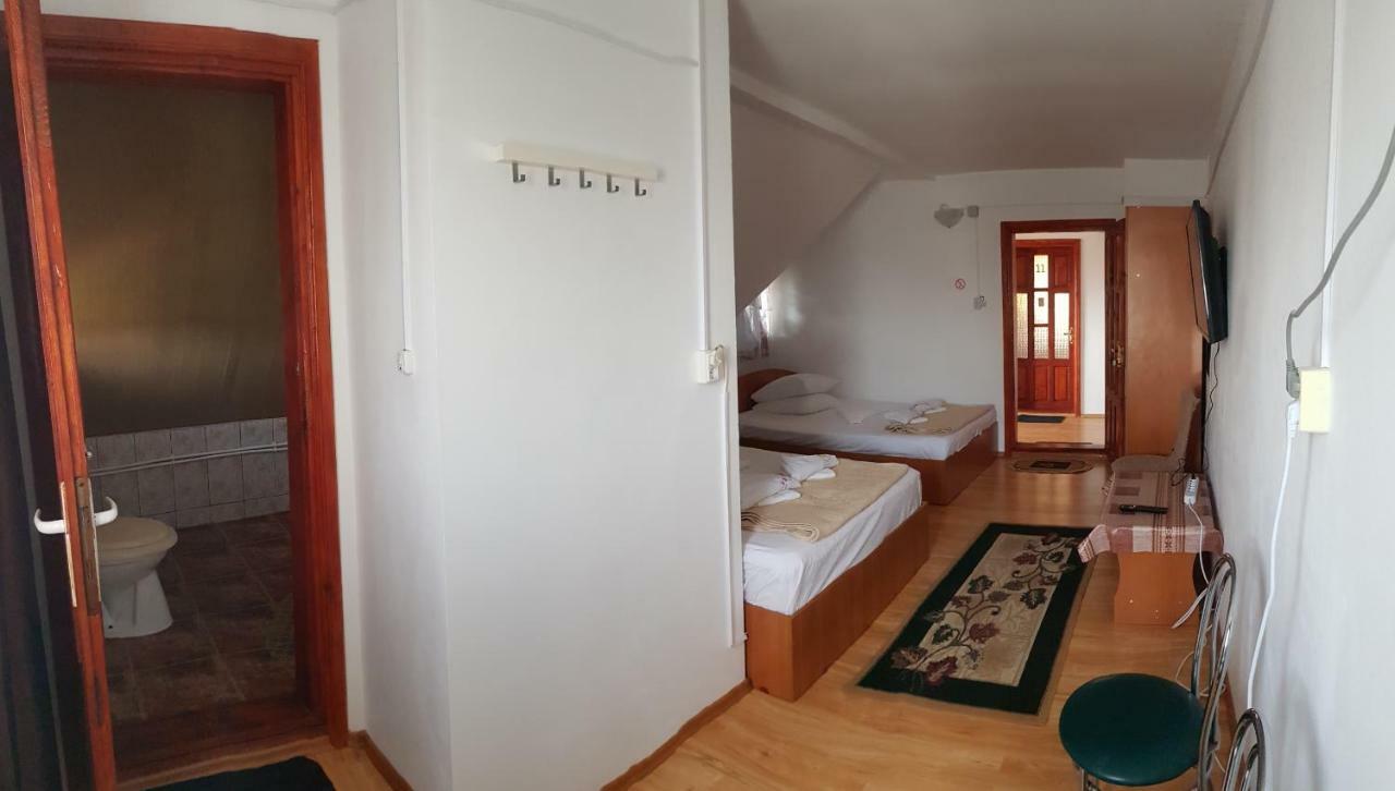 Casa Maxim Hotell Sulina Exteriör bild